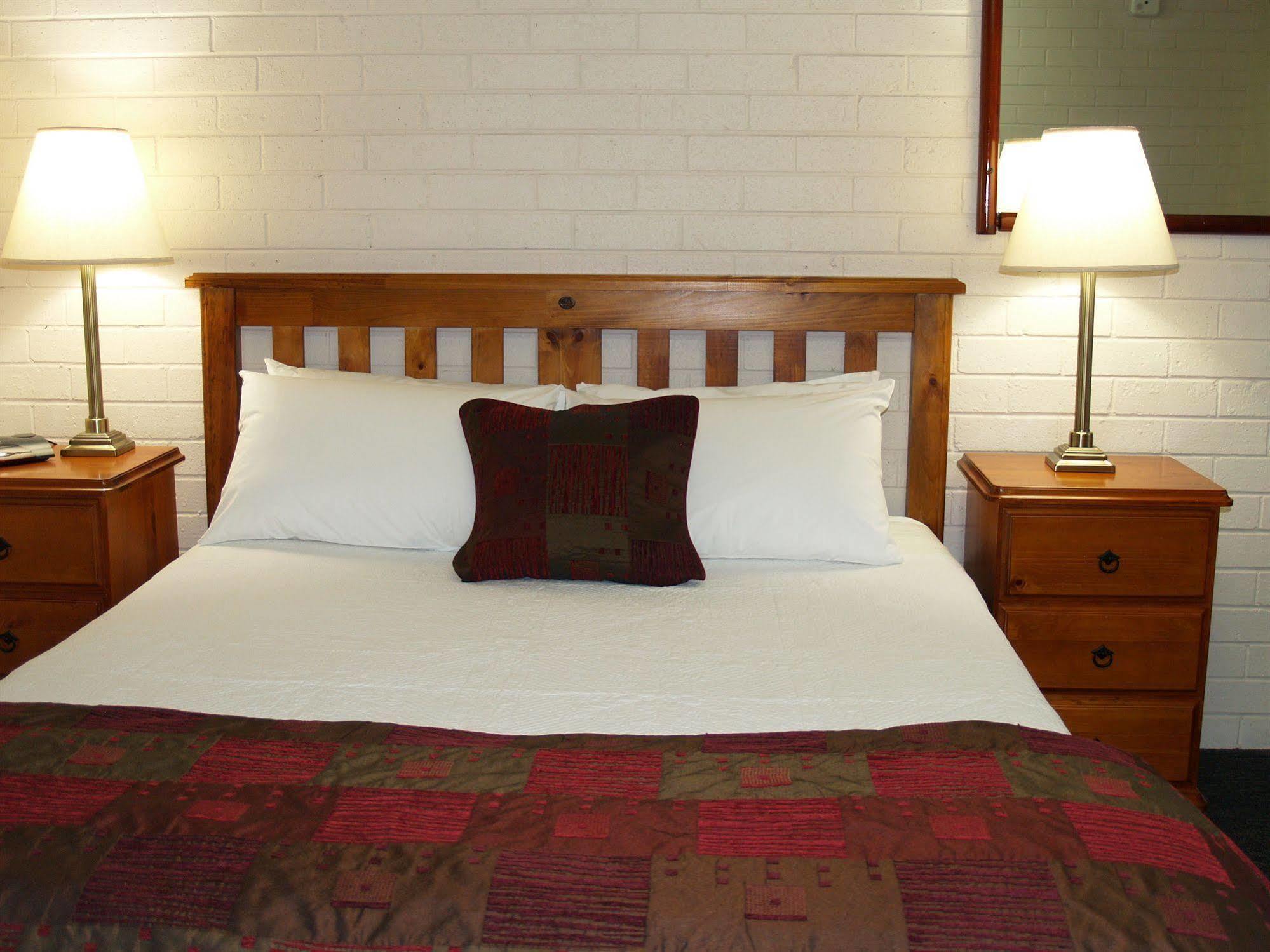 Pigeon House Motor Inn Ulladulla Esterno foto