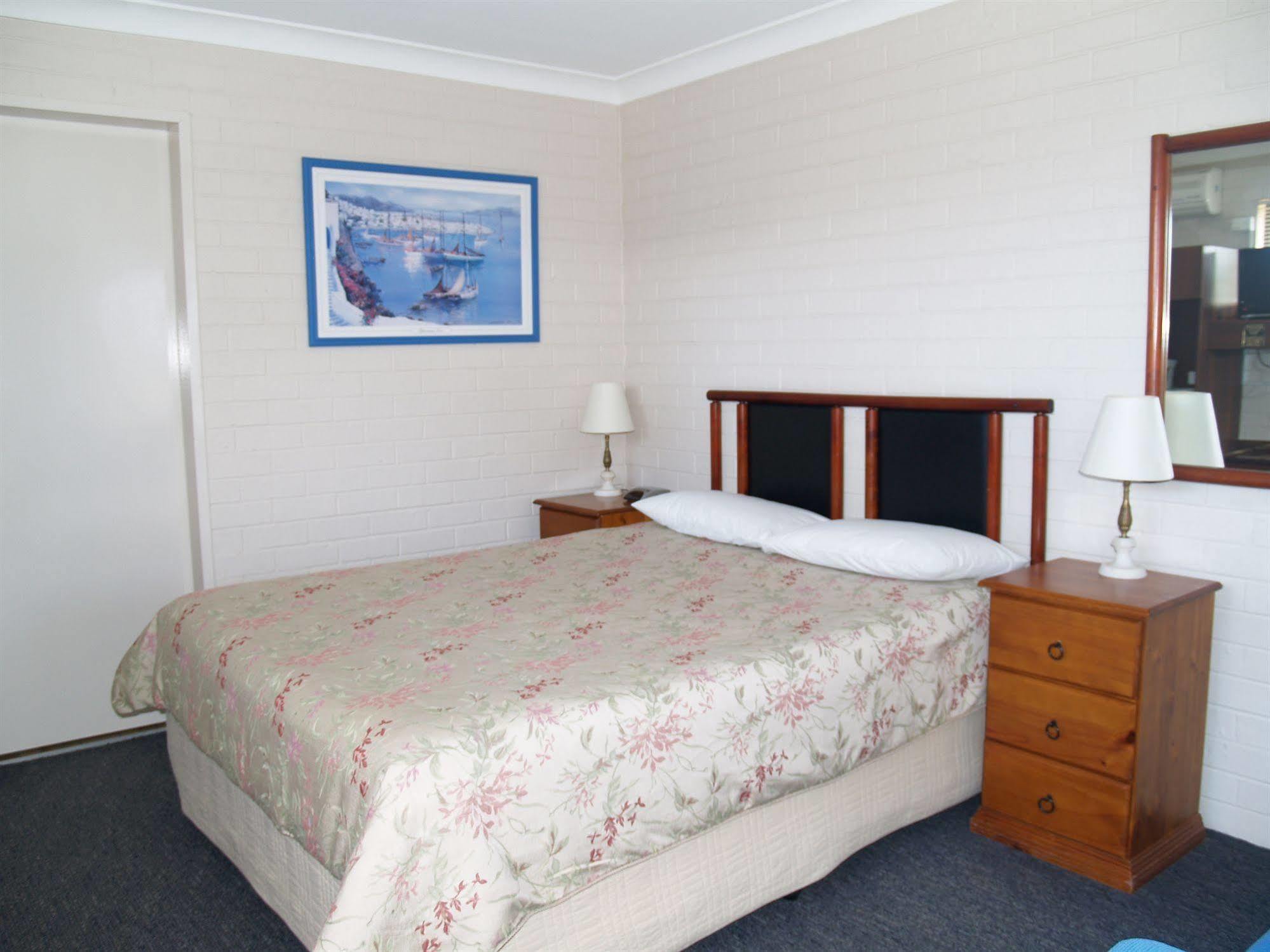 Pigeon House Motor Inn Ulladulla Esterno foto